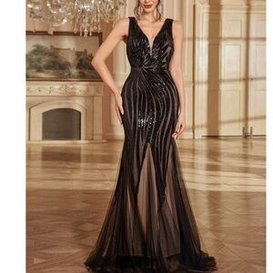 Luxe Black V neck Sequin Mermaid Hem Fitted Party Evening Wedding Dress